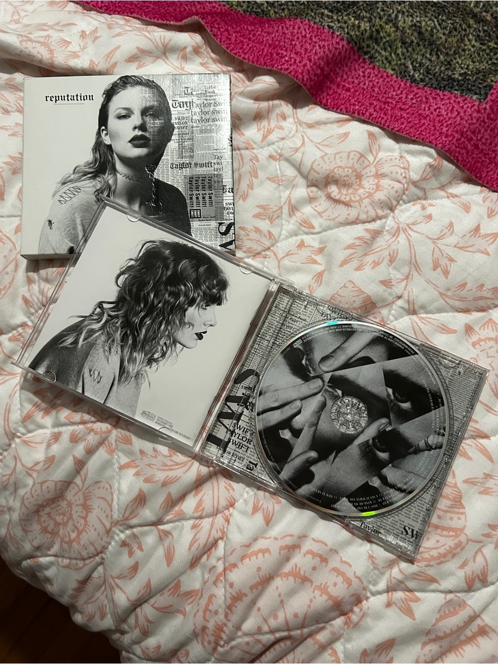 Taylor Swift Reputation CD - Picture 5 of 5